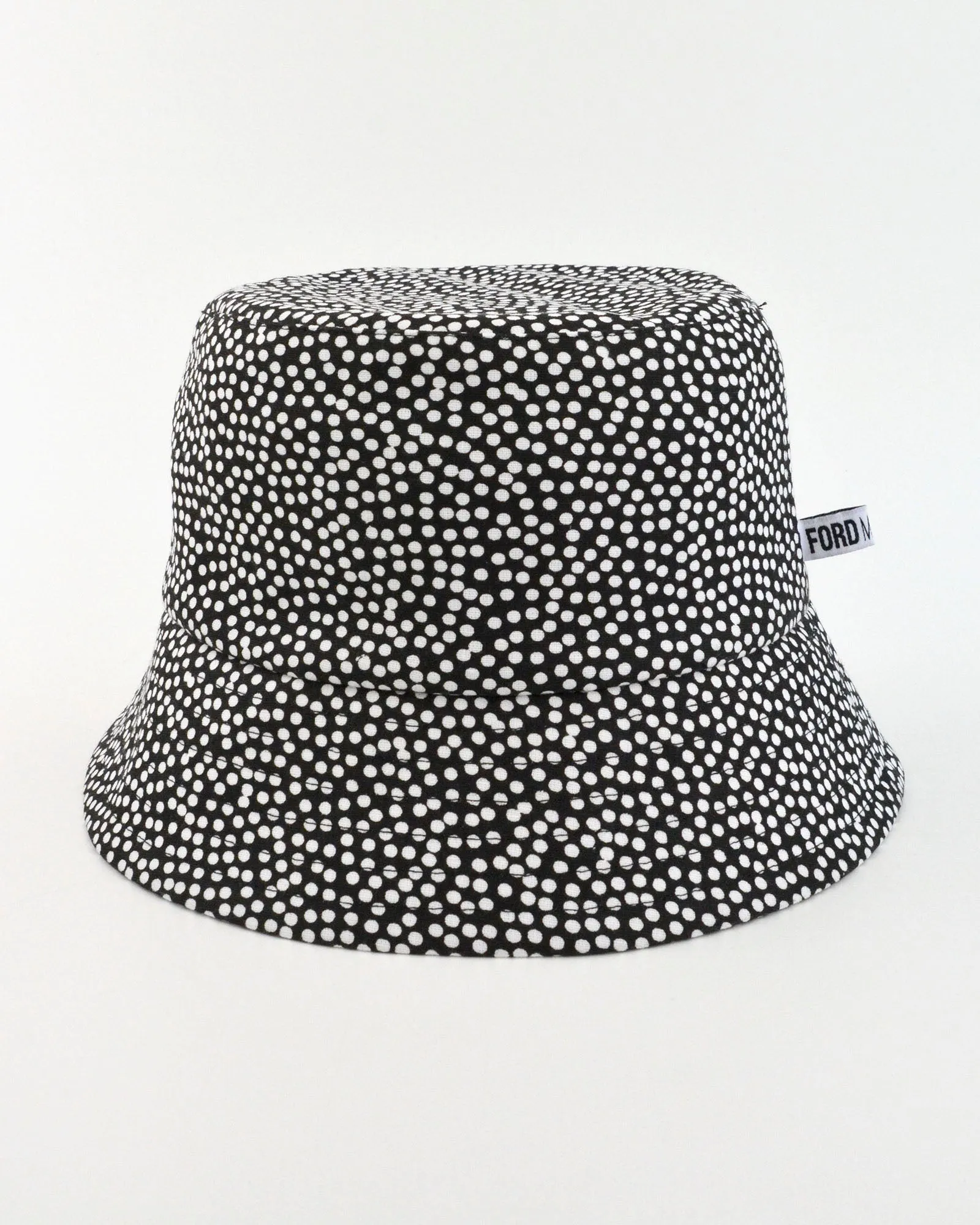 BILLY Unisex Bucket Hat (black spot)