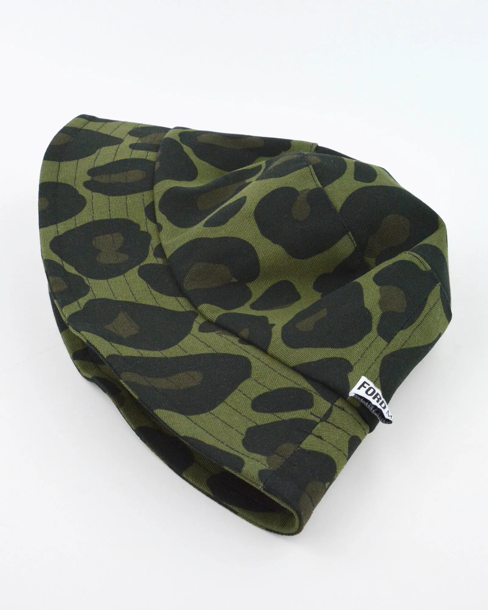 BILLY Unisex Bucket Hat (camo cheetah)