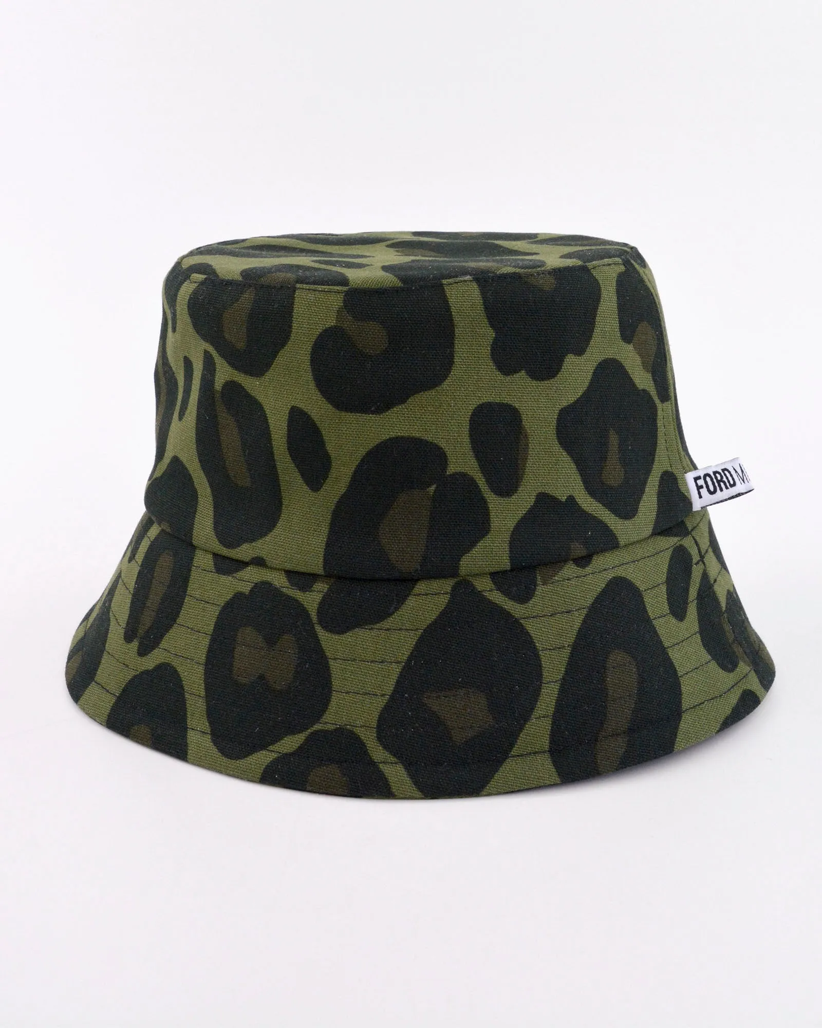 BILLY Unisex Bucket Hat (camo cheetah)