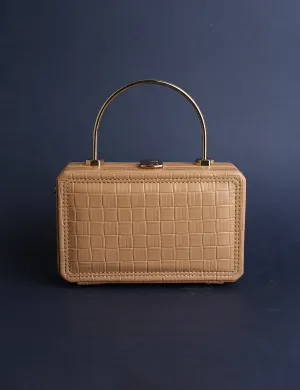 Elegant Croc-Embossed Clutch beige