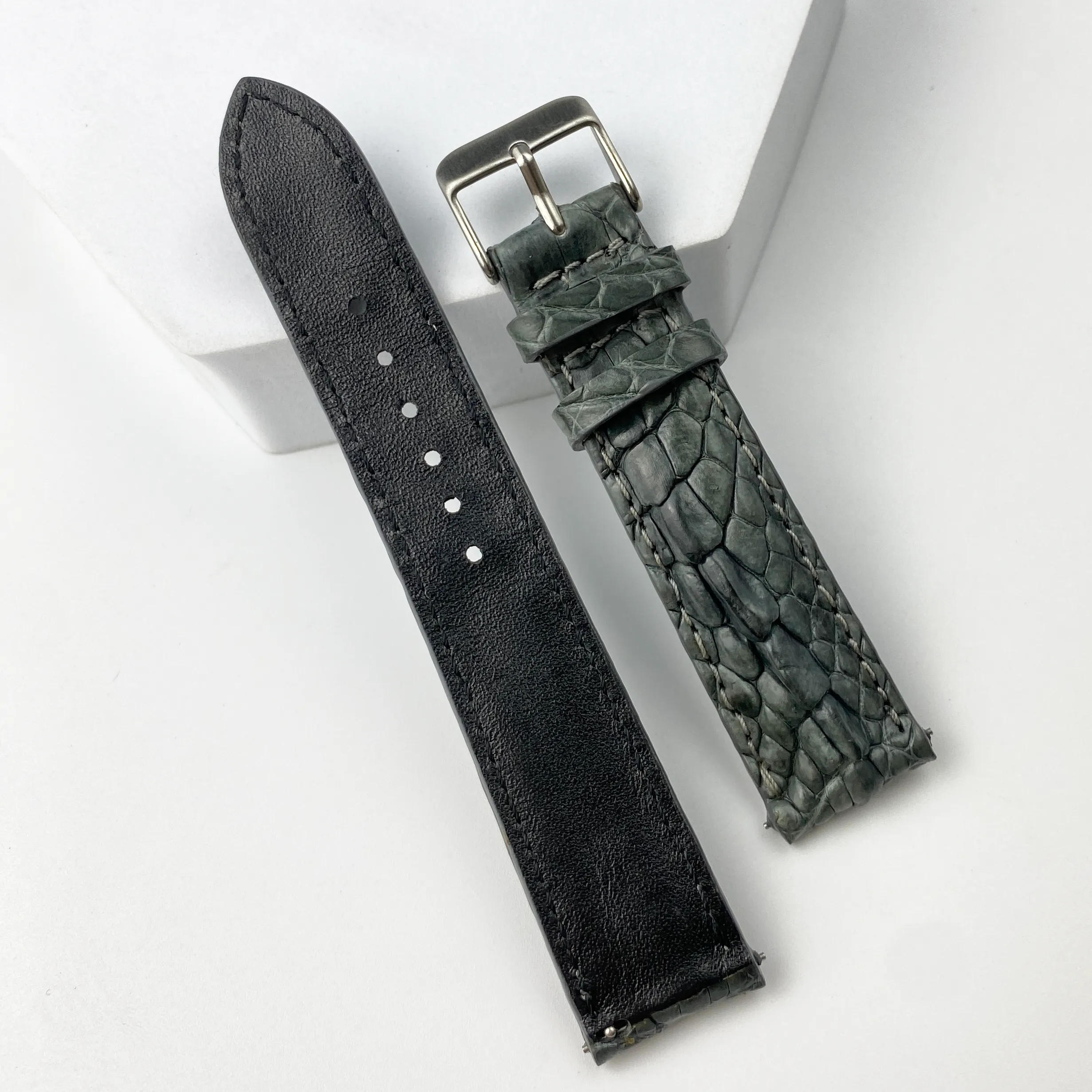 Gray Handcrafted Hornback Alligator Leather Watch Band DH-83