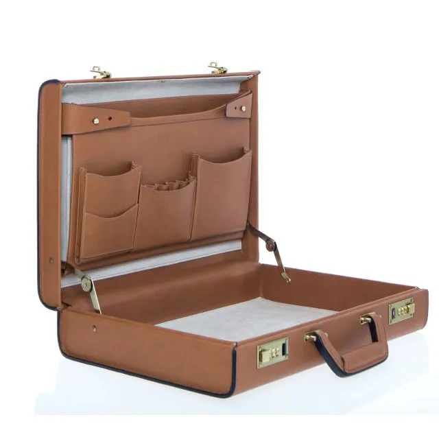 Korchmar MONROE A1141 4" Leather Attache Case