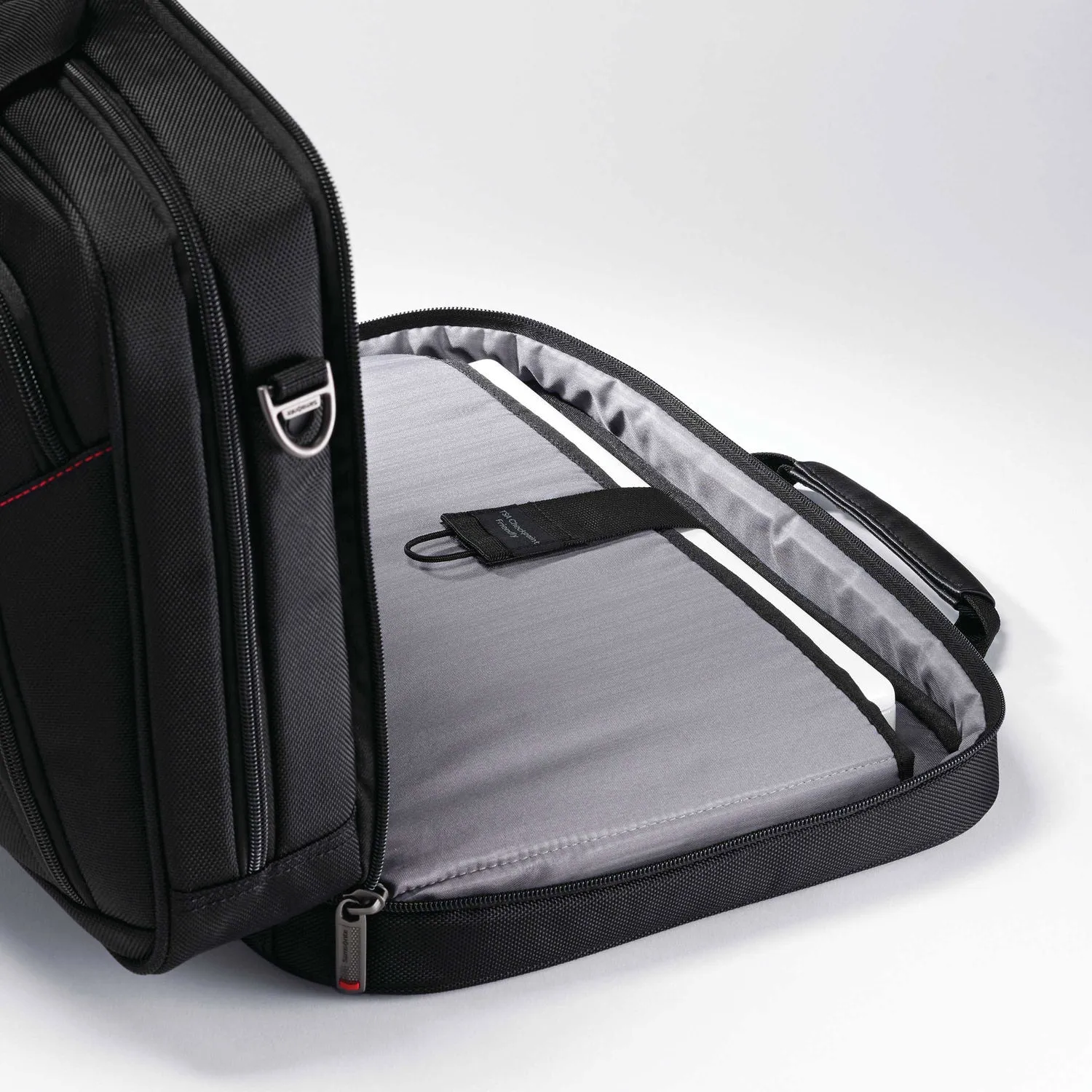 Samsonite Xenon 3.0 Two-Gusset Toploader